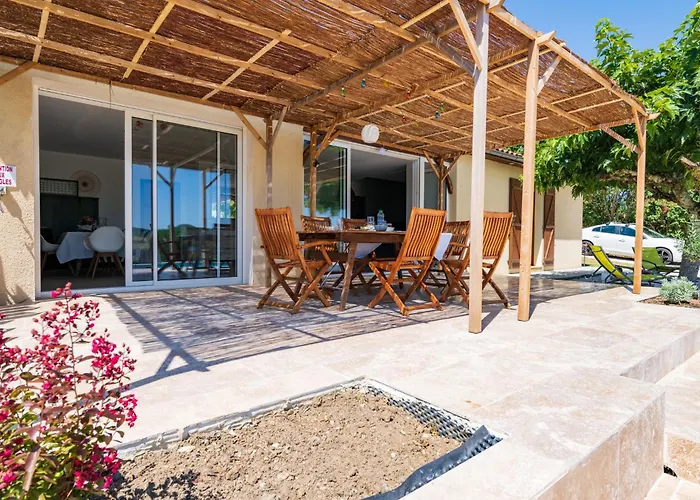 펜션 Bourgat By Interhome *